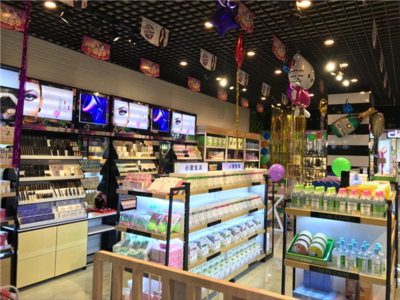 廣州化妝品加盟 小資生活打造體驗式網紅美妝店