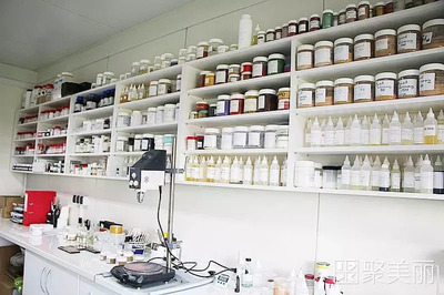 這家公司野心很大,想做波蘭最大的多品牌化妝品制造商