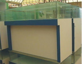 0114 臨沂展柜制作廠家,服裝鞋帽柜,烤漆貨架 山東臨沂魯藝商業(yè)展示設計制作工廠 上海