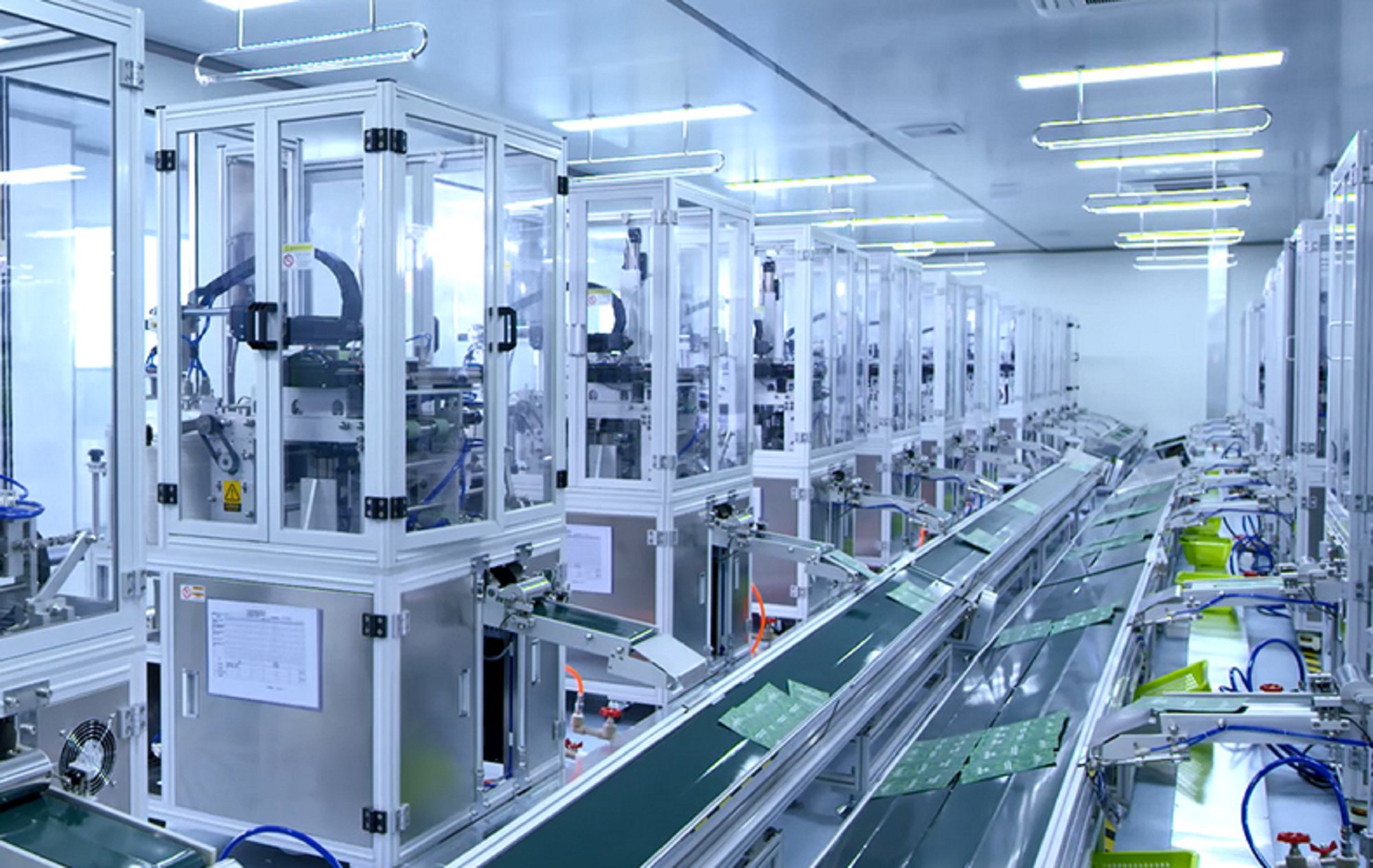 300個(gè)客戶參觀多美生物化妝品代加工智能生產(chǎn)基地