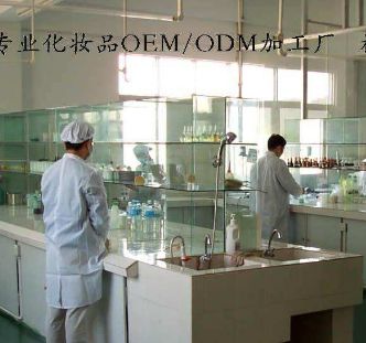 沒有生產場地,那么選擇適合的化妝品oem廠家至關重要